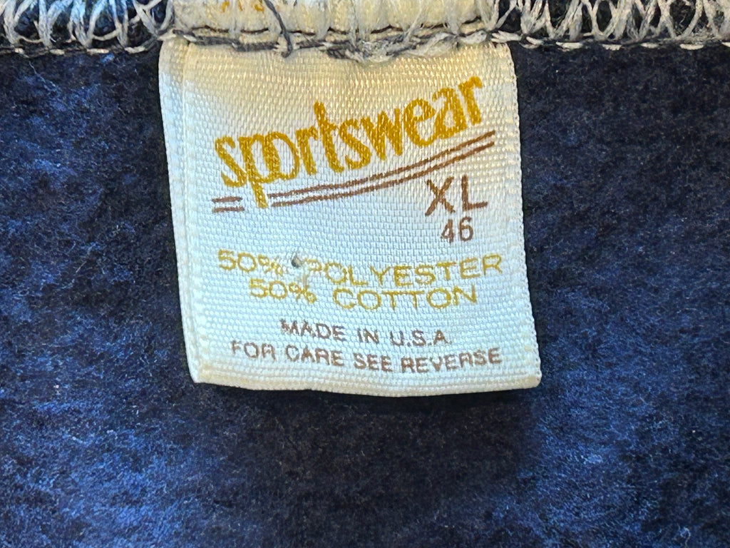 ★SPORTSWEARスポーツウェアRUSSELLラッセルＵＳＡ製アメリカ製ヴィンテージスクラップカープリントスウェットシャツ紺ネイビーＸＬ★古着屋オクトパスホールド★