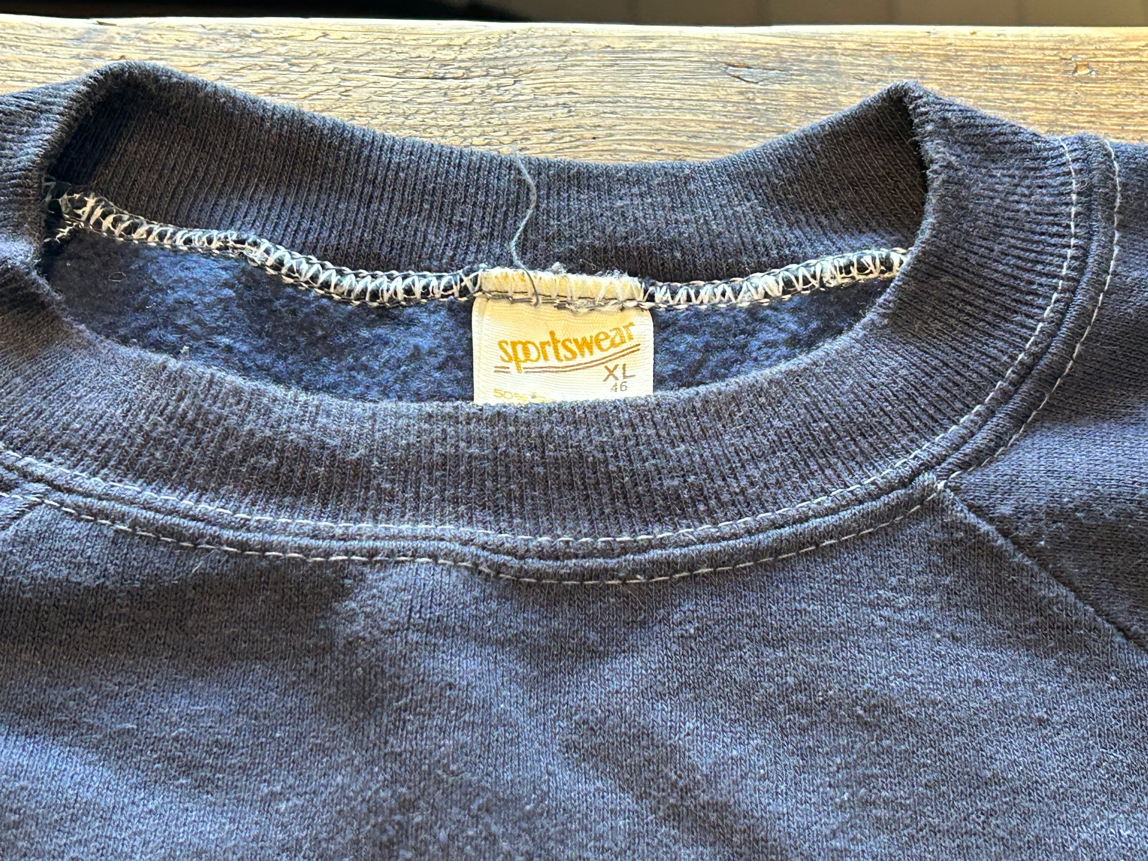 ★SPORTSWEARスポーツウェアRUSSELLラッセルＵＳＡ製アメリカ製ヴィンテージスクラップカープリントスウェットシャツ紺ネイビーＸＬ★古着屋オクトパスホールド★