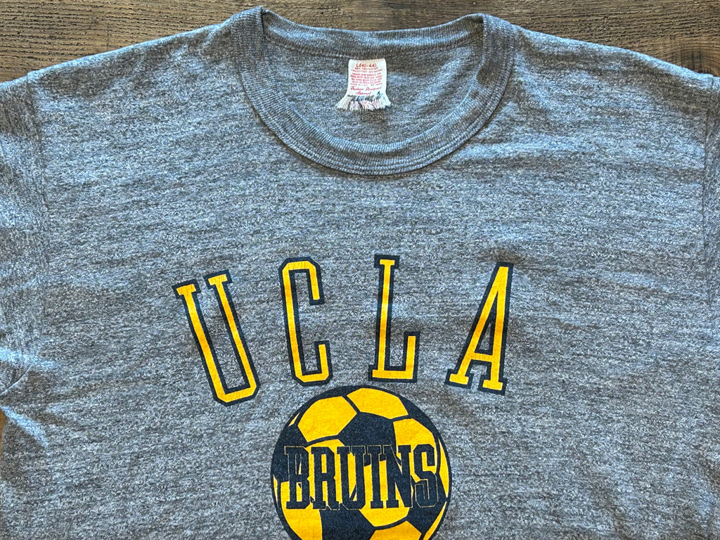 ★ウルフ＆サンズ社製ＵＳＡ製アメリカ製ヴィンテージUCLAカレッジサッカープリントＴシャツ灰グレーＬ★古着屋オクトパスホールド★