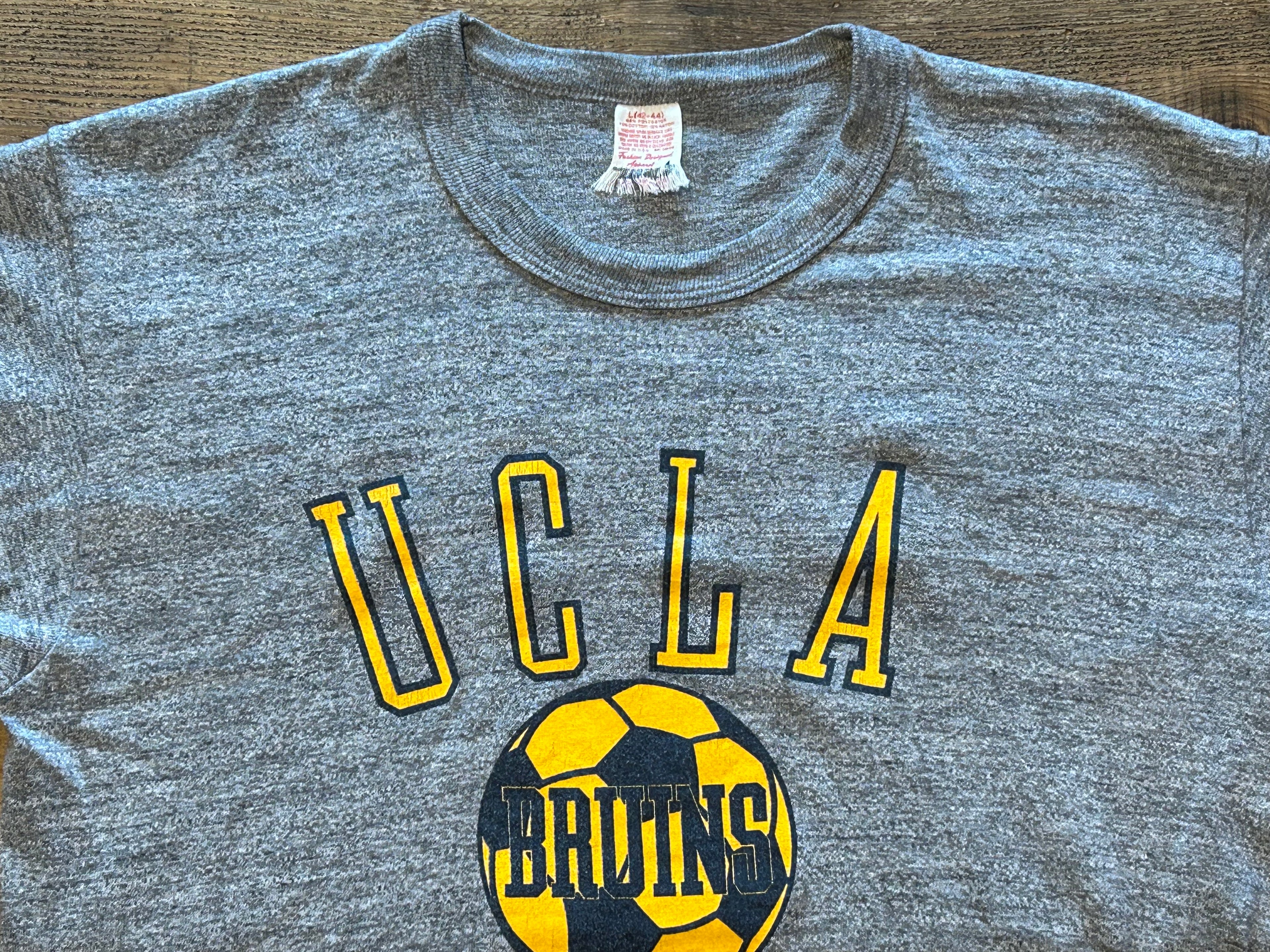 ★ウルフ＆サンズ社製ＵＳＡ製アメリカ製ヴィンテージUCLAカレッジサッカープリントＴシャツ灰グレーＬ★古着屋オクトパスホールド★
