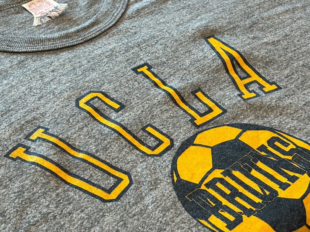 ★ウルフ＆サンズ社製ＵＳＡ製アメリカ製ヴィンテージUCLAカレッジサッカープリントＴシャツ灰グレーＬ★古着屋オクトパスホールド★